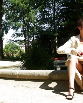 Französisch Nadine In Einem öffentlichen Park Zu Blinken 2005 #24667026