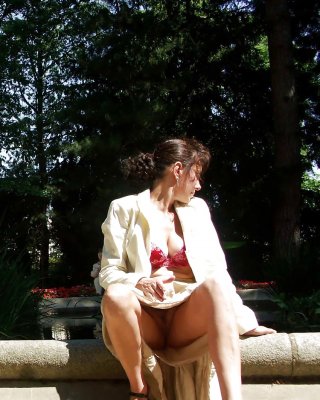 Französisch Nadine In Einem öffentlichen Park Zu Blinken 2005 #24667033