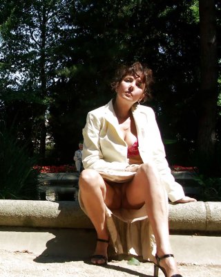 Französisch Nadine In Einem öffentlichen Park Zu Blinken 2005 #24667041