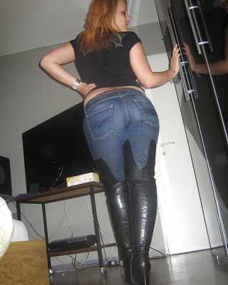 Mistress In Jeans 