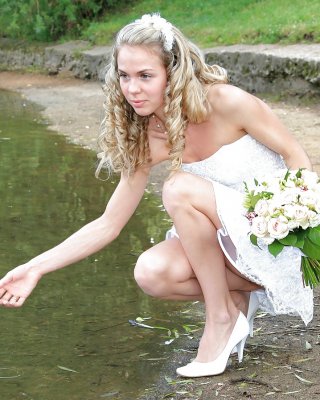 Wedding Bride Oops,flashing