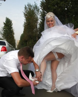 Wedding Bride Oops,flashing