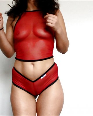 Big Ass Mädchen Roten Bikini Dessous Sexy Brünette Amateur Babe #30882928