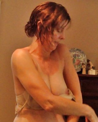 Frau Seite Brüste #39396032