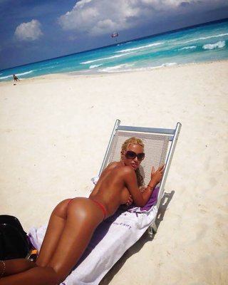 Valentina Schöne Blonde Hündin #40687575