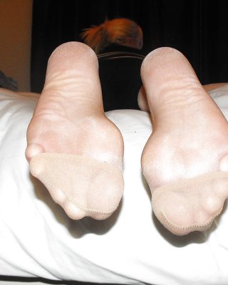 Em Ist Nylon Beine Und Füße #35057862