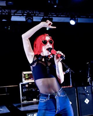 Hayley Williams Is Fucking Sexy!