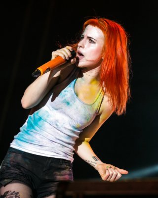 Hayley Williams Is Fucking Sexy!