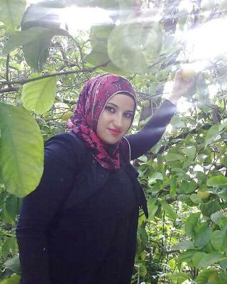 Pakir Und Hijab #33593310