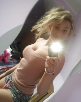 Glasgow Hollie H Pt2 #27853906