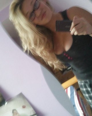 Glasgow Hollie H Pt2 #27854004