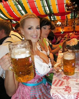 Jordan Carver Oktoberfest