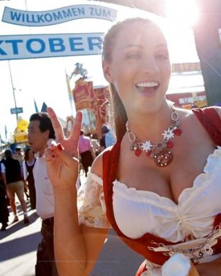 Jordan Carver Oktoberfest