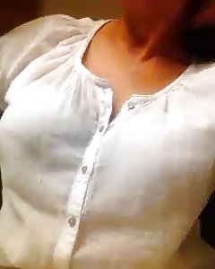 インドネシアのチャイニーズ・クララLの美巨乳
 #32937582