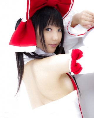 Reimu Hakurei (lenfried) #25725451