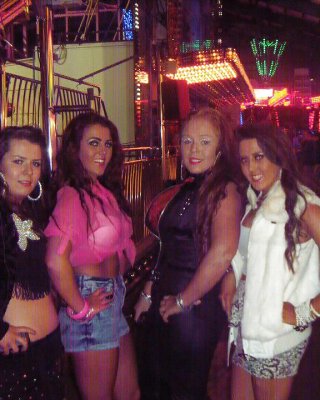 Me encanta como se visten las chicas parte 1
 #37774267