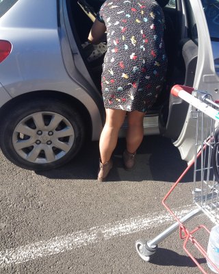 Supermarche RENNES sexy legs  jolie collant et jambes #32078061