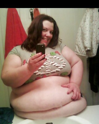 SSBBW Belly Pics 9