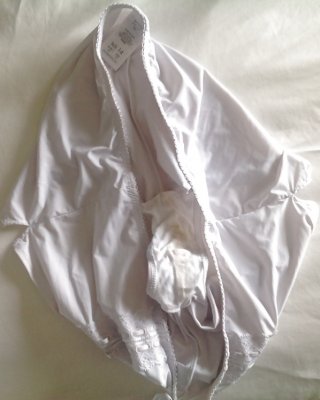 妻の汚いパンティー
 #28403663