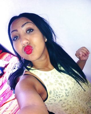 Yousra Zu Gut Beurette #26556747