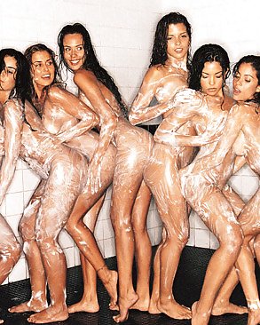 Girls together: Lots of tits & pussy
 #36275722