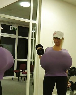 32 Z Boobs!! (20lbs Each) WTF