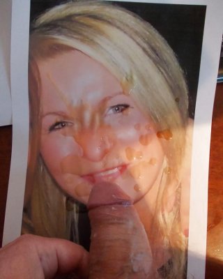 Tirubte Für Eine Andere Heiße MILF Lili #28309686
