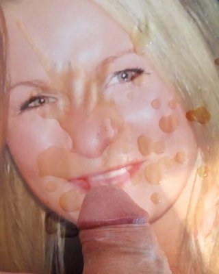Tirubte Für Eine Andere Heiße MILF Lili #28309691