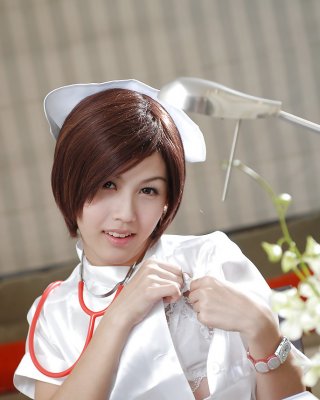 shuy ladyboy Ladyboy Nurse Shuy Strips Out From Her Uniform - Tranny.one