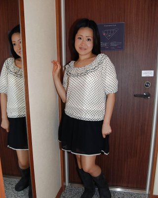 Splendid asiatische Brünette takako makino ist eine verspielte Milf mit haariger Fotze
 #50291489