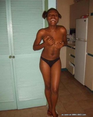 Ghetto Babes lieben es, ihre Beine zu spreizen
 #72631332