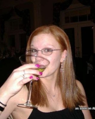 Dominierte Rotschopf gf saugt Hahn für Gesichts-Cumshot
 #75909934