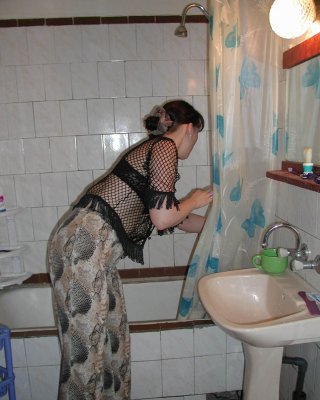 Arab Shower Cam - Voyeur Dorm babe caught taking a shower on hidden spy cam Porn Pictures,  XXX Photos, Sex Images #3329583 - PICTOA