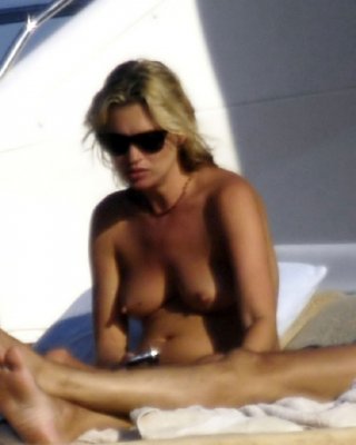 Kate Moss Enjoying With Her Boyfriend On Yacht In Topless Paparazzi Photos