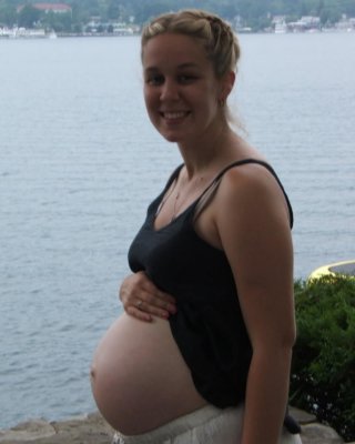 Pregnant Amateur Girls Posing