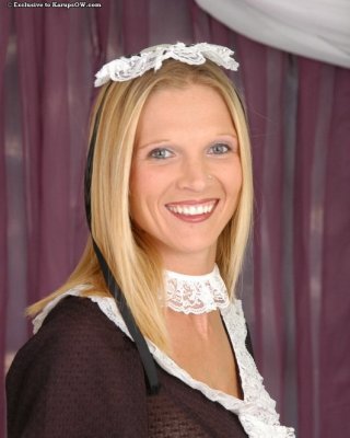 Perfekte blonde reife posiert nackt
 #78518032
