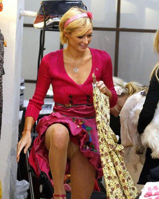 Paris Hilton Showing Panties Upskirt Paparazzi Pix