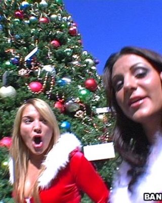 Mein Weihnachtsgeschenk....ein schöner großer Arsch....drei Mal!!!
 #68732085