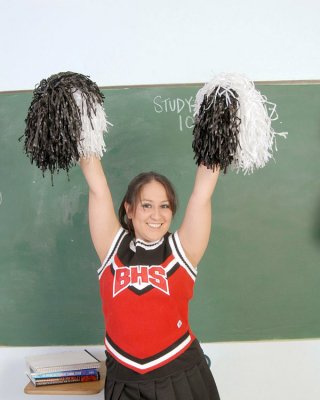 320px x 400px - Chubby mexican cheerleader lifts her sirt in the class room Porn Pictures,  XXX Photos, Sex Images #3251638 - PICTOA