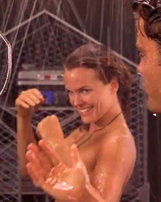 Chiroyli qinga jinsiy olatni kirib boradi.