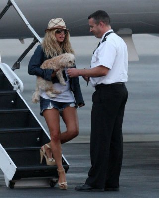 Jessica Simpson Pussy Slip und Nippel Slip Paparazzi Bilder
 #75416493