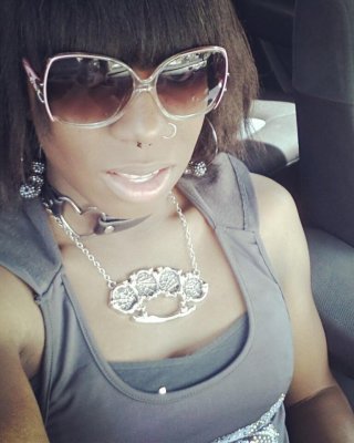 Ebony Ts Car Selfies