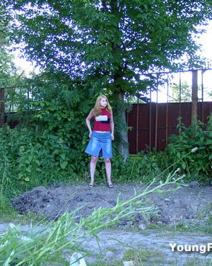 Chubby Teen Peeing Outdoor