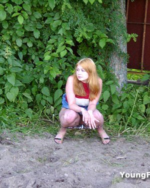 Chubby Teen Peeing Outdoor