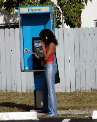 Latina teen packt ihre eigenen Titten beim Reiten Hahn
 #74402445