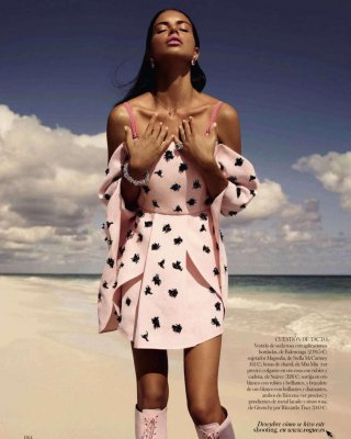 Adriana Lima Looking Very Hot In Vogue Spain Photoshoot