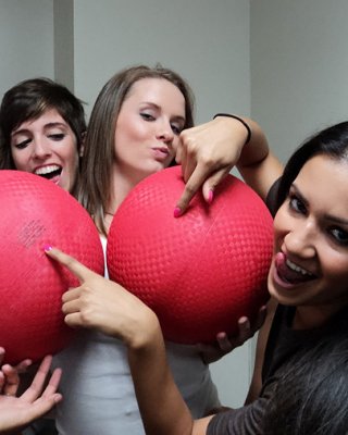 Watch these hot college babes get nailed hard in their pusies in this hot colleg #75712648