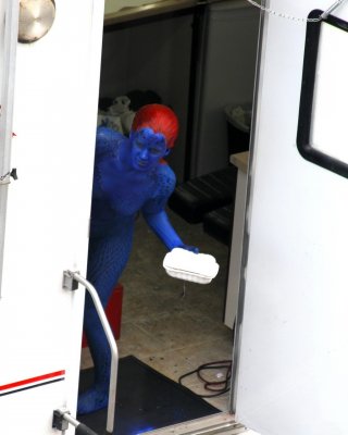 Jennifer Lawrence Mystique Porn - Jennifer Lawrence fully nude with Mystique makeup on the X-Men set in  Montreal Porno Fotos, XXX Fotos, Imagens de Sexo #3234699 - PICTOA