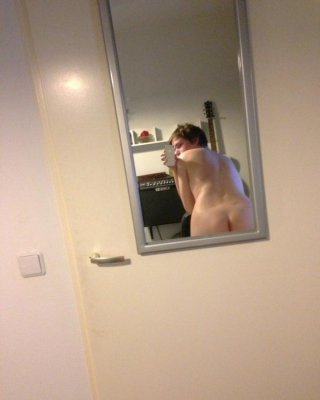 Naughty Twink With A Shaved Cock Self-shooting Nude