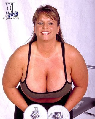 Gina marie works out und sie got einige healthy ones jack
 #75483980